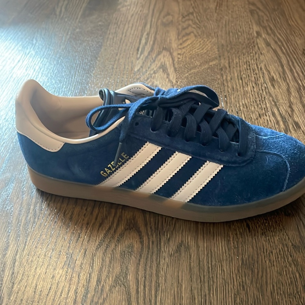 Adidas Gazelle Men’s 7 (fits like women’s 8.5) - Navy Suede